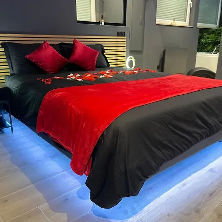 L'elegance - Charme - Jacuzzi - -secret- Parking Apartmán Sarrebourg