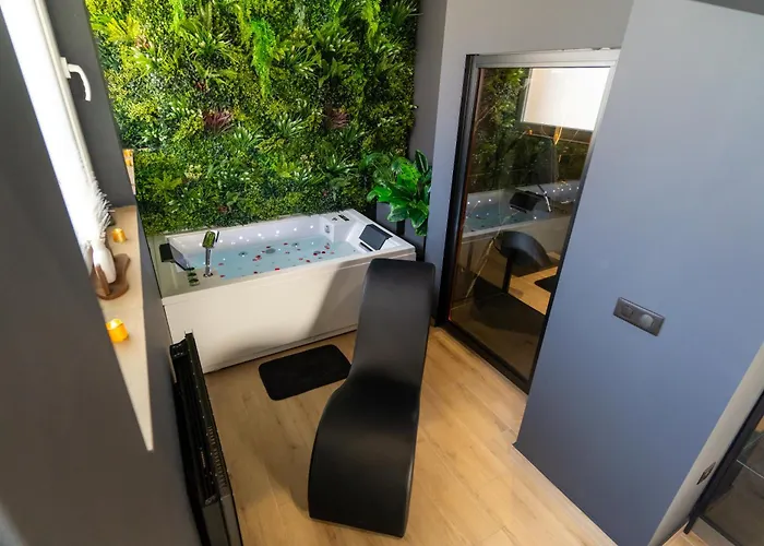 L'elegance - Charme - Secret - Jacuzzi - Parking Appartement