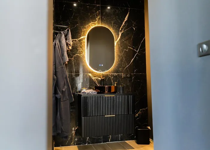 L'elegance - Charme - Secret - Jacuzzi - Parking * Sarrebourg